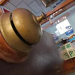 Готель Alacati Antik *
