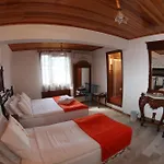 Готель Alacati Antik