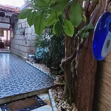 Готель Alacati Antik *