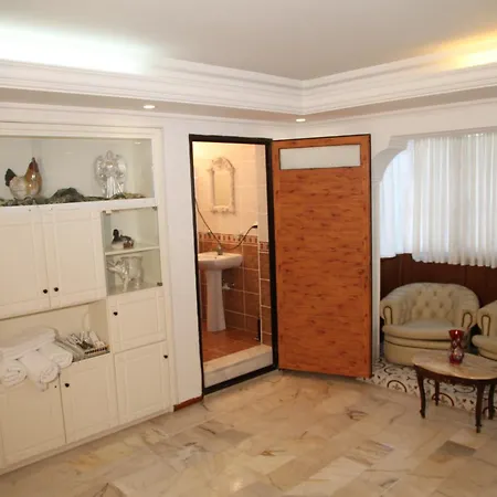 Alacati Antik Готель *