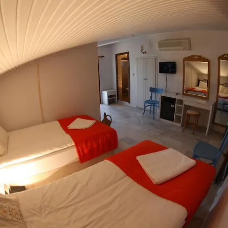 Готель Alacati Antik