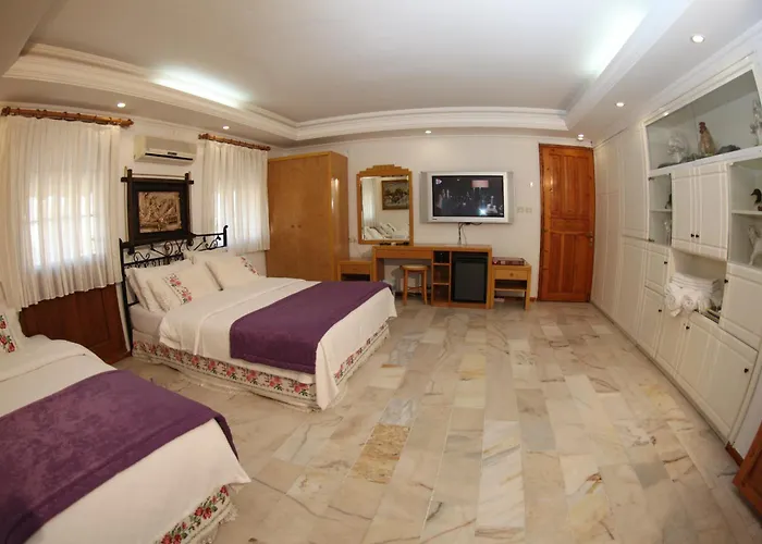 Alacati Antik Hotel *
