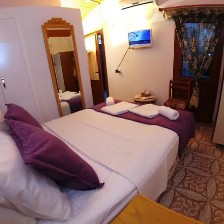 Alacati Antik * Çeşme