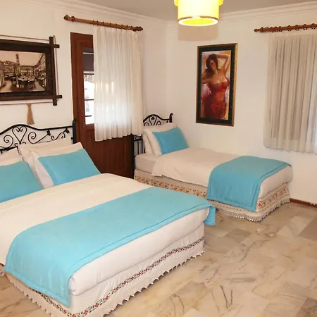 Alacati Antik Hotell Çeşme